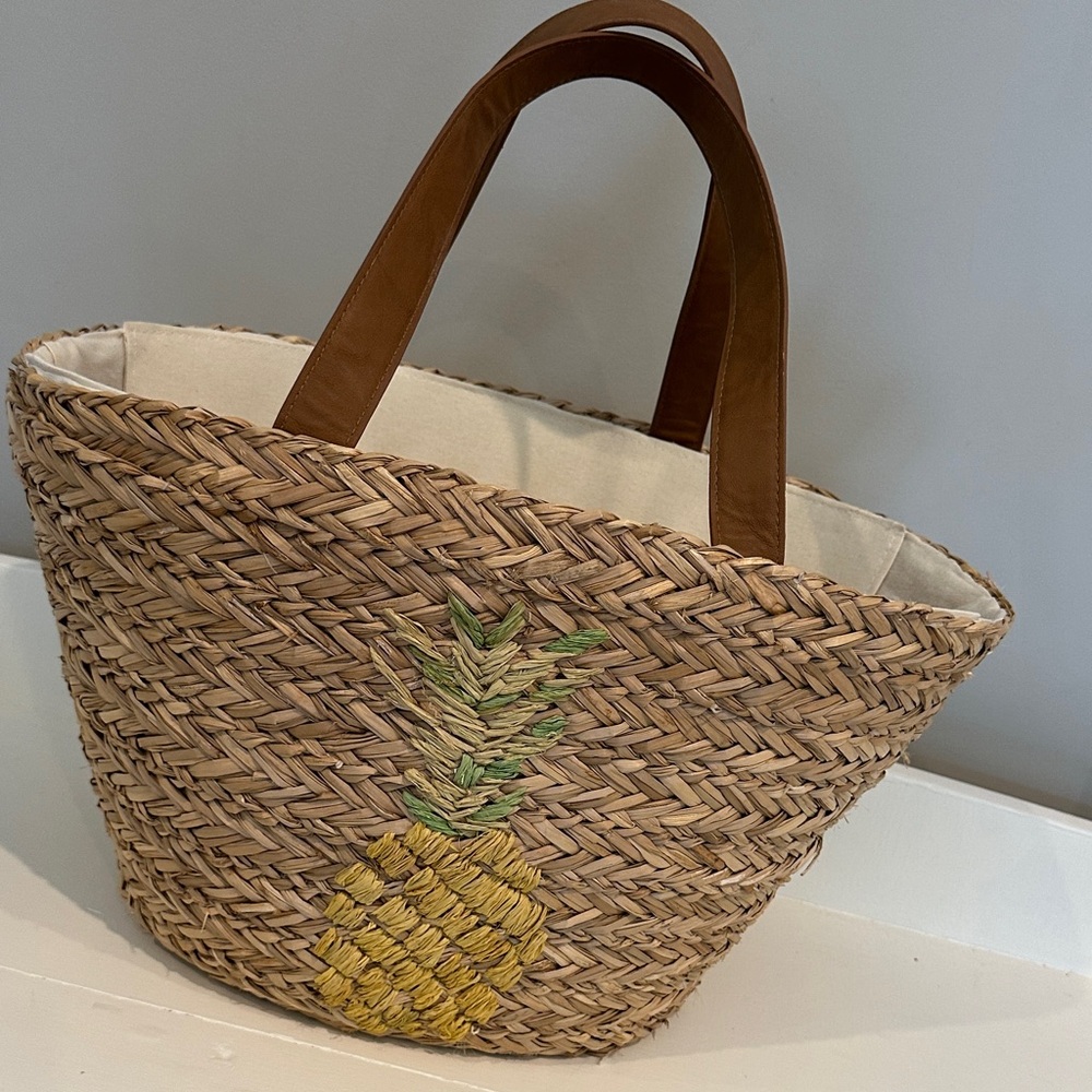 crown & ivy Woven Straw Tote with Pineapple Embroidery and Brown Handles